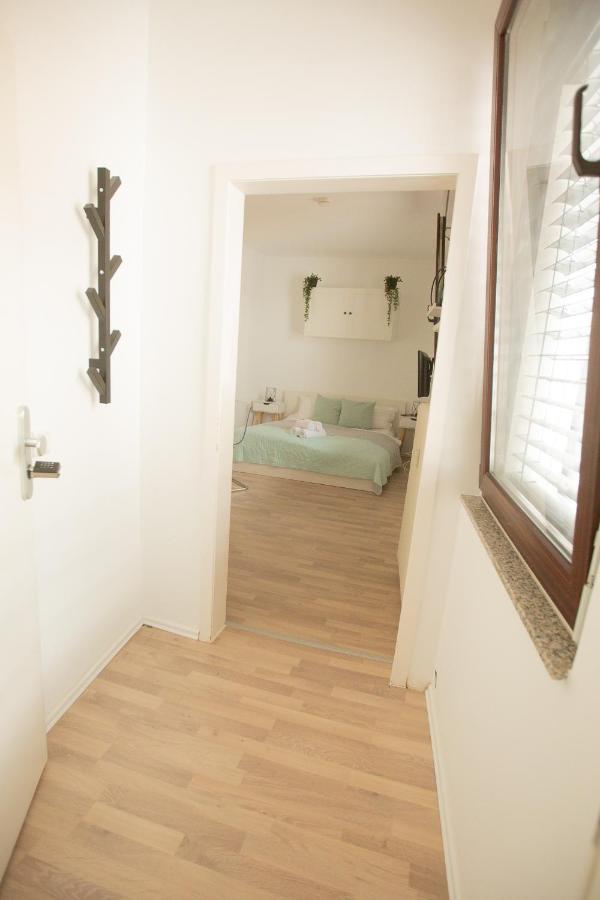 Neu Innenstadt Altstadt Apartment In Top Lage Von Koln Exterior foto