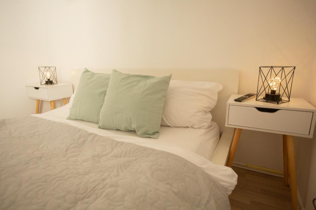 Neu Innenstadt Altstadt Apartment In Top Lage Von Koln Exterior foto